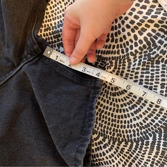 LIRA size 27 High Rise Mom Short Black Denim - Picture 5 of 9